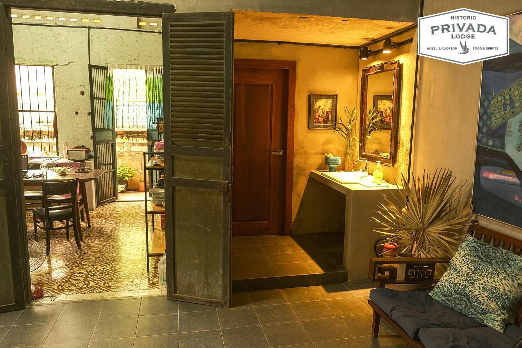 Privada Lodge - Historic Hotel Кратие Екстериор снимка