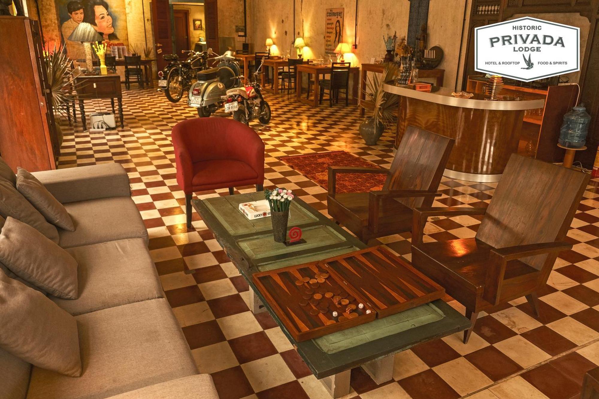 Privada Lodge - Historic Hotel Кратие Екстериор снимка