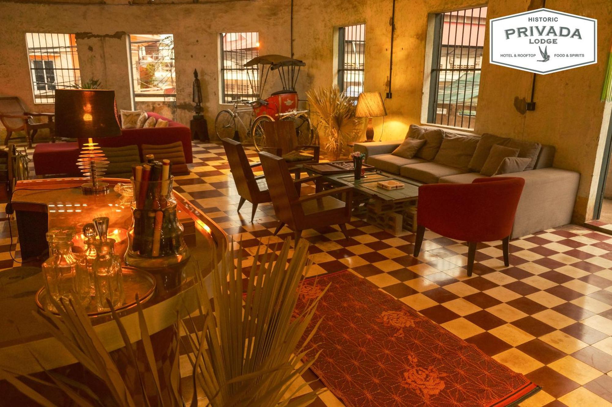 Privada Lodge - Historic Hotel Кратие Екстериор снимка